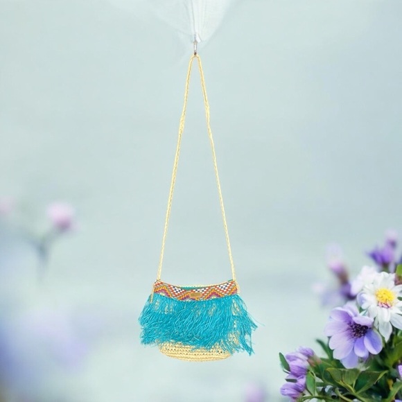 Sun N Sand Paper Straw
Women's Crossbody Bag Red
Turquoise - Picture 2 of 9